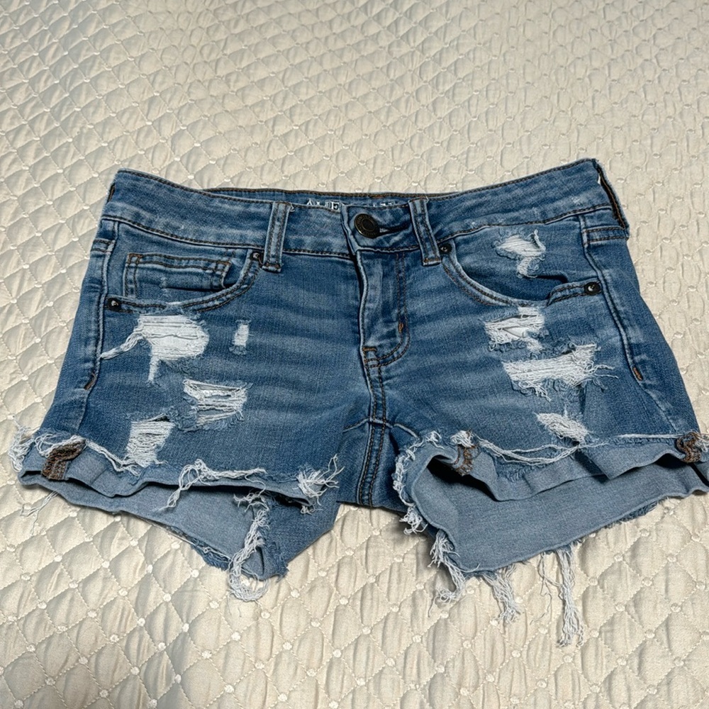 American Eagle outfitters super stretch super low Shorty denim shorts